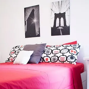 Kamchu Apartments: Viale Libia Pensión